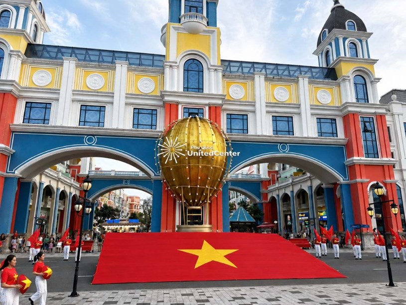 Hệ sinh thái giải trí Vingroup rực rỡ sắc màu, ngập tràn ưu đãi dịp Tết Độc lập - Ảnh 9