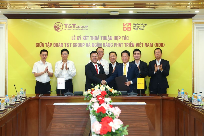 T&amp;T Group v&agrave; VDB k&yacute; kết thỏa thuận hợp t&aacute;c, mở rộng nguồn vốn cho c&aacute;c lĩnh vực đầu tư ưu ti&ecirc;n (Ảnh: T&amp;T Group).
