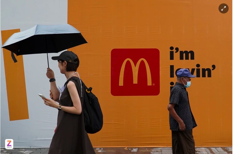 Kh&ocirc;ng xa đ&oacute;, tại số 2-2A Trần Hưng Đạo (phường Bến Th&agrave;nh), McDonald&rsquo;s cũng đang sửa sang lại mặt bằng để t&aacute;i khai trương cửa h&agrave;ng Bến Th&agrave;nh. Đ&acirc;y từng l&agrave; chi nh&aacute;nh gắn b&oacute; với thương hiệu hơn 10 năm, được khai trương từ 2014. Tuy nhi&ecirc;n, do vấn đề hợp đồng thu&ecirc;, cửa h&agrave;ng đ&atilde; đ&oacute;ng cửa v&agrave;o th&aacute;ng 9 năm ngo&aacute;i. Nguồn: Znews