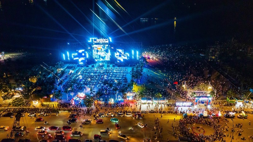 Sự xuất hiện của Sun Elite City g&oacute;p phần "vẽ lại" diện mạo B&atilde;i Ch&aacute;y. Ảnh: &Aacute;nh Dương