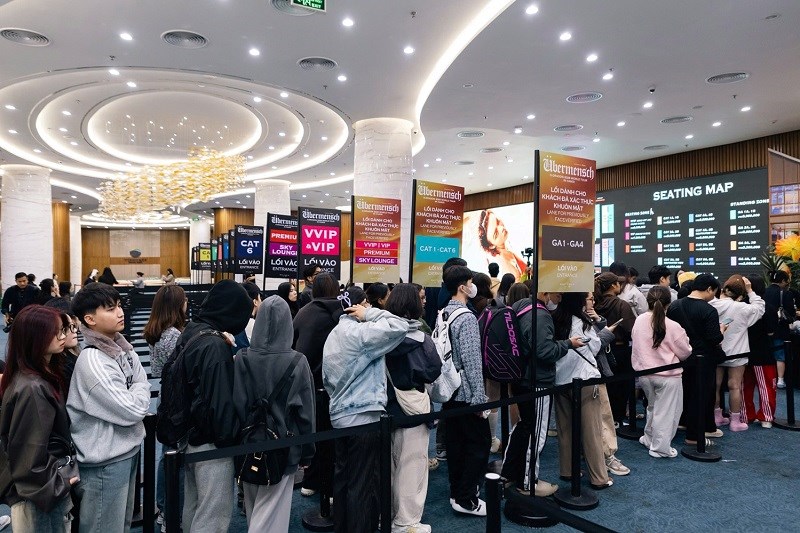 Fan đổ về Ocean City check in G-DRAGON 2025 WORLD TOUR [&#220;bermensch] IN HANOI, h&#225;o hức chờ concert lịch sử - Ảnh 2