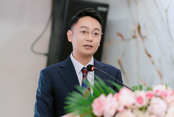 &Ocirc;ng L&ecirc; Duy Kh&aacute;nh - Gi&aacute;m đốc kinh doanh v&agrave; ph&aacute;t triển đại l&yacute; ROX Living.