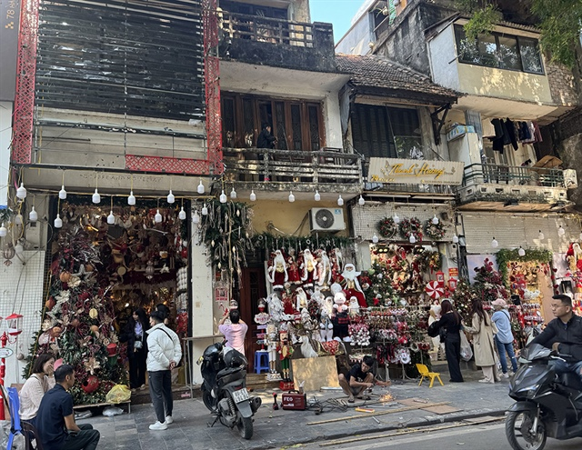 Gi&#225; nh&#224; phố h&#224;ng m&#227; vượt 1 tỷ đồng/m&#178;, mặt bằng 20m&#178; cho thu&#234; 45 triệu/th&#225;ng - Ảnh 1