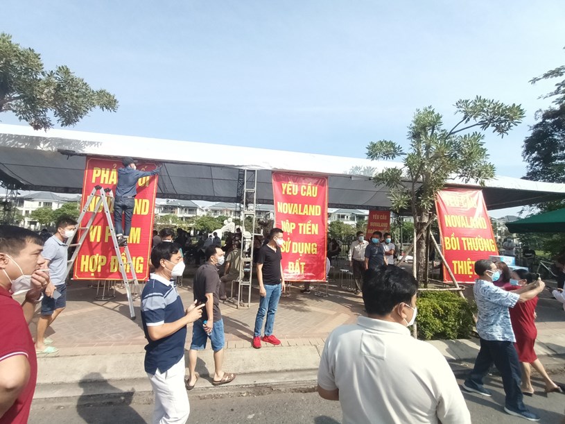 Cư d&#226;n Lakeview City căng băng r&#244;n đ&#242;i quyền lợi, cho rằng Novaland vi phạm hợp đồng. - Ảnh 1