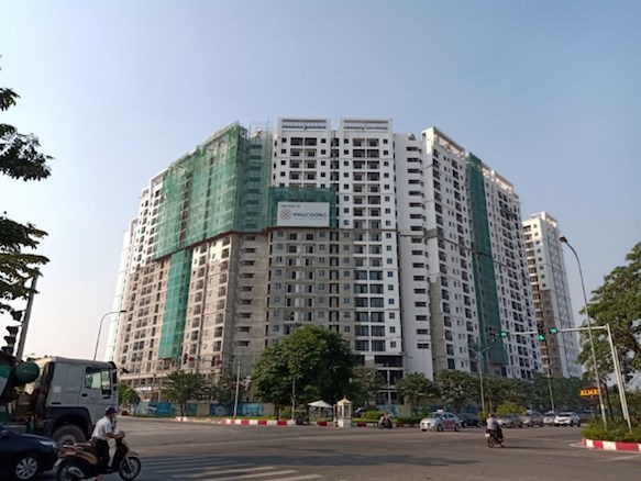 Dự án Hope Residences (phường Phúc Đồng, quận Long Biên) thực hiện ký bổ sung 179 hợp đồng mà chưa thực hiện theo quy trình báo cáo Sở Xây dựng, đăng tải thông tin, xét duyệt hồ sơ theo quy trình.