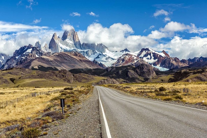Dãy núi lục địa dài nhất - Andes tại Nam Mỹ, 7600km