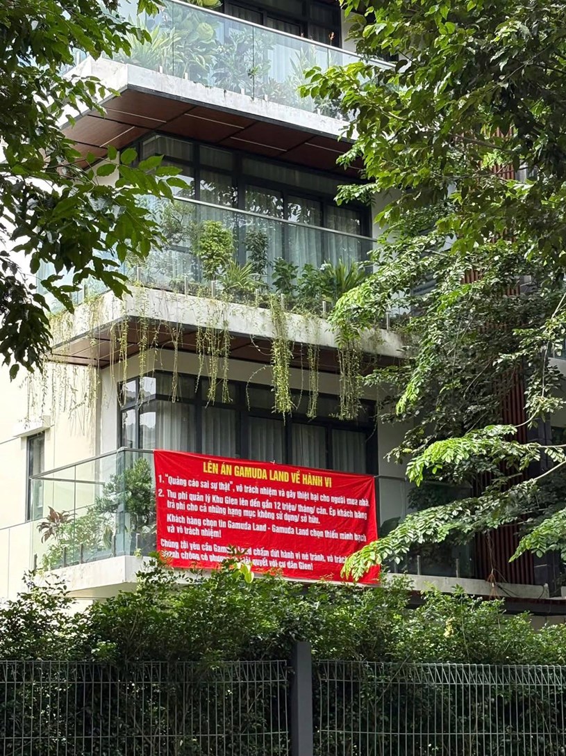 Hồi đầu th&aacute;ng 11&nbsp;h&agrave; phố căng băng r&ocirc;n