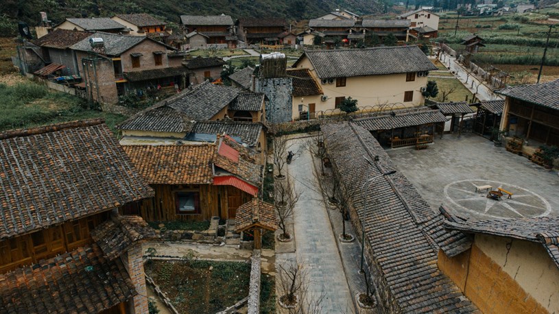 Ng&#244;i l&#224;ng đặc biệt nằm giữa những ngọn n&#250;i đ&#225; sừng sững ở H&#224; Giang  - Ảnh 14