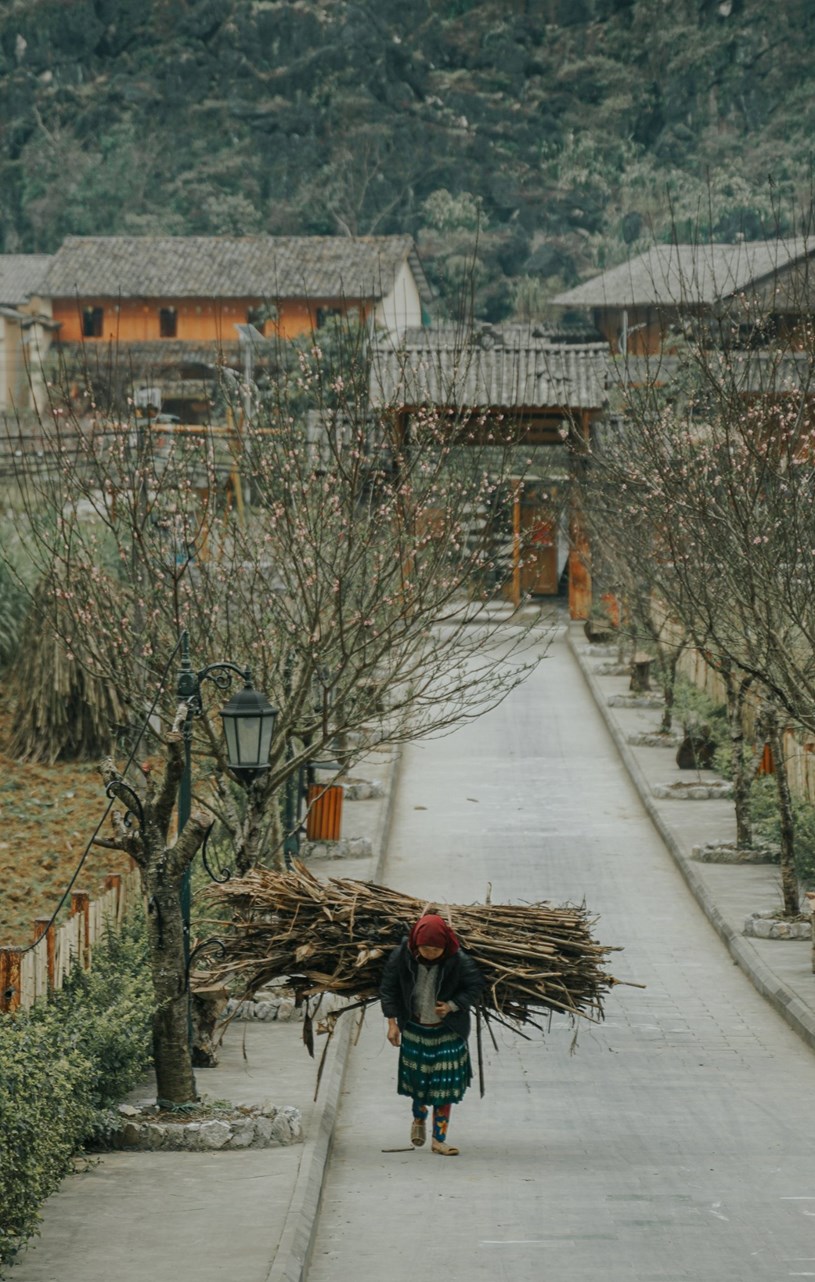 Ng&#244;i l&#224;ng đặc biệt nằm giữa những ngọn n&#250;i đ&#225; sừng sững ở H&#224; Giang  - Ảnh 8