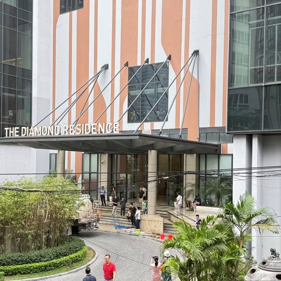 Sống ở “làng trên mây” nhưng ngày nào cũng sợ… mất nước: Cao cấp kiểu này ai dám tận hưởng? - Ảnh 2