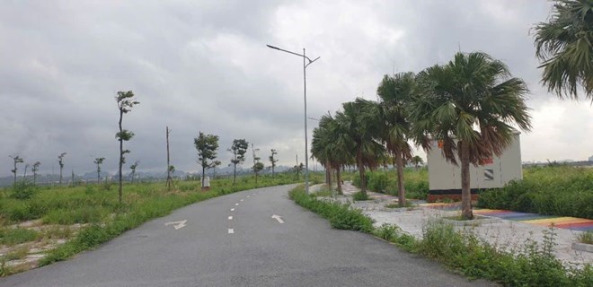 Hạ tầng kỹ thuật đ&atilde; được ho&agrave;n thiện từ l&acirc;u, người d&acirc;n g&oacute;p vốn từ khi dự &aacute;n mới bắt đầu, nhưng đến nay vẫn chưa nhận được sổ đỏ. Ảnh: Lao Động.&nbsp;