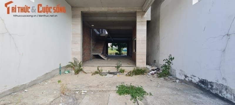 Đ&#224; Nẵng: “si&#234;u phẩm&quot; Marina Complex với chuỗi shophouse 2 mặt tiền đầu ti&#234;n giờ hoang t&#224;n đến kh&#243; tin.... - Ảnh 1