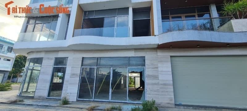Đ&#224; Nẵng: “si&#234;u phẩm&quot; Marina Complex với chuỗi shophouse 2 mặt tiền đầu ti&#234;n giờ hoang t&#224;n đến kh&#243; tin.... - Ảnh 2