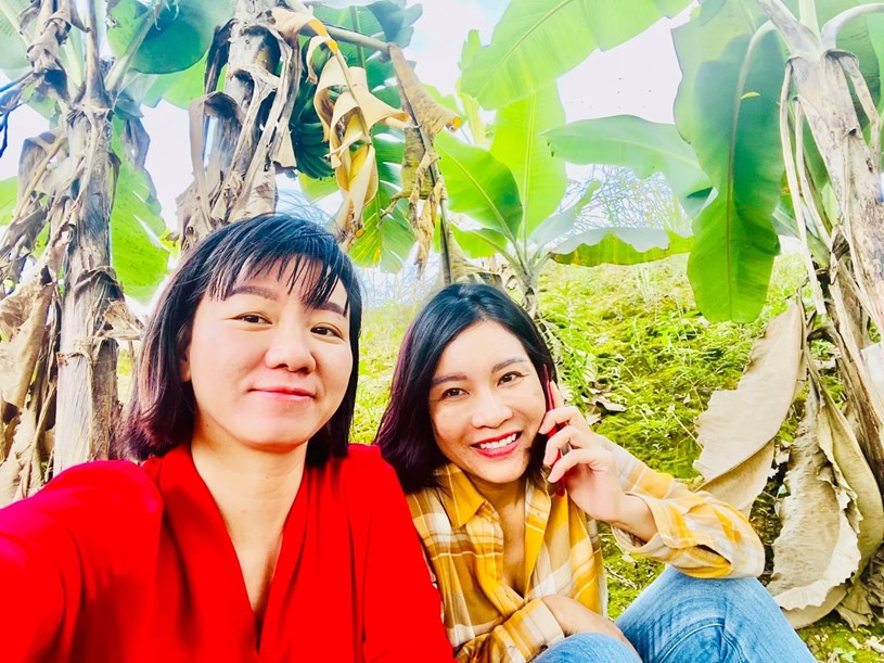 ảnh minh hoạ cảnh những ng&agrave;y l&ecirc; la bờ bụi đi theo nh&oacute;m