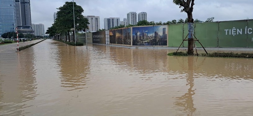 Thay bạn xem nh&#224; ng&#224;y mưa ☔Khi Keangnam h&#243;a “vịnh”, Ciputra th&#224;nh “cảng nước s&#226;u”, v&#224; những khu đ&#244; thị tỷ đồng bỗng lộ ra điểm yếu kh&#244;ng ai muốn thấy.  - Ảnh 2