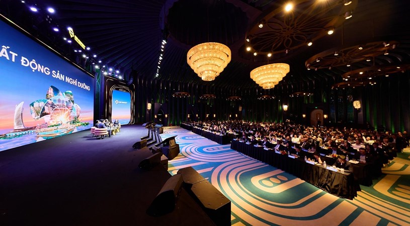 Th&ocirc;ng tin về c&aacute;c dự &aacute;n sắp ra mắt thu h&uacute;t sự quan t&acirc;m lớn của hệ thống đối t&aacute;c. Ảnh: &Aacute;nh Dương.