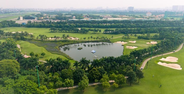 Bất động sản gần golf lu&ocirc;n nằm trong danh mục &ldquo;khan hiếm&rdquo; bậc nhất thị trường