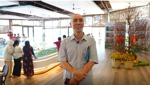 Anh Ho&agrave;ng Tuấn trầm trồ trước tiến độ thần tốc của si&ecirc;u đ&ocirc; thị