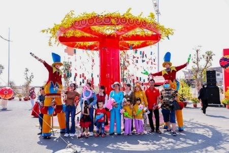 Lễ hội xu&acirc;n Cần Giờ h&uacute;t du kh&aacute;ch mọi lứa tuổi bởi những trải nghiệm độc đ&aacute;o, mới mẻ