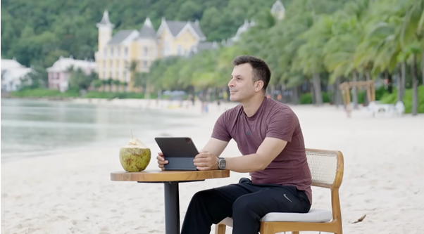 Từ kh&aacute;ch du lịch, anh Fabl Belek đ&atilde; trở th&agrave;nh một cư d&acirc;n của Ph&uacute; Quốc. Ảnh: &Aacute;nh Dương.