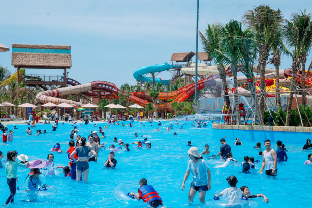 C&ocirc;ng vi&ecirc;n nước Sun World Vũng T&agrave;u &ndash; Aqua Aventure t&acirc;m điểm du lịch mới tại B&atilde;i Sau. Ảnh: &Aacute;nh Dương