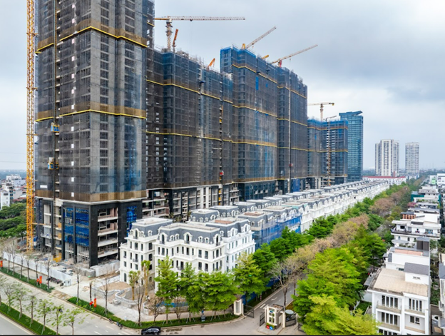 Sự hội tụ của quy hoạch b&agrave;i bản, quỹ đất khan hiếm v&agrave; cộng đồng cư d&acirc;n quốc tế đang gi&uacute;p T&acirc;y Hồ T&acirc;y &ndash; Ciputra từng bước khẳng định vị thế &ldquo;bến đỗ an to&agrave;n&rdquo; của d&ograve;ng tiền trong chu kỳ mới (Ảnh: Noble Crystal Tay Ho WorldHotels Residences)