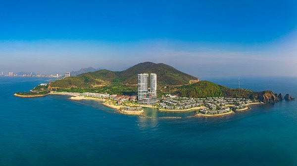 Vega City &ndash; kh&ocirc;ng gian t&iacute;ch hợp đa dạng tiện &iacute;ch theo m&ocirc; h&igrave;nh &ldquo;all-in-one&rdquo;, kết hợp nghỉ dưỡng, văn h&oacute;a v&agrave; giải tr&iacute; b&ecirc;n vịnh biển. &nbsp;