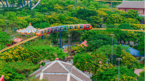 Nhu cầu vui chơi, giải tr&iacute; của du kh&aacute;ch được đ&aacute;p ứng trọn vẹn tại c&ocirc;ng vi&ecirc;n Sun World Ha Long. Ảnh: &Aacute;nh Dương.