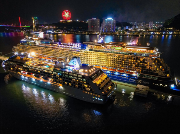 Cảng t&agrave;u kh&aacute;ch quốc tế Hạ Long nằm ngay trong dự &aacute;n, gi&uacute;p Sun Elite City đ&oacute;n trọn d&ograve;ng kh&aacute;ch quốc tế cao cấp. Ảnh: &Aacute;nh Dương.