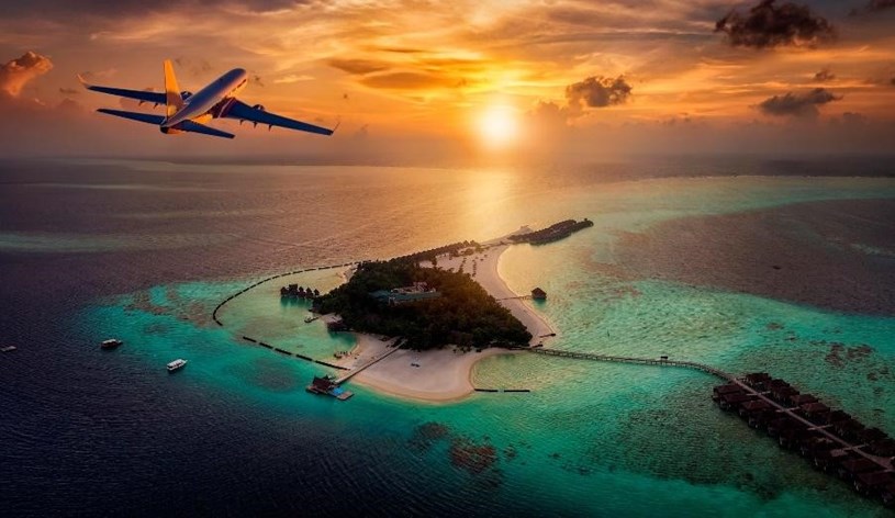 Maldives thu h&uacute;t du kh&aacute;ch kh&ocirc;ng chỉ bởi thi&ecirc;n nhi&ecirc;n m&agrave; c&ograve;n bởi những sản phẩm du lịch, nghỉ dưỡng tuyệt vời.
