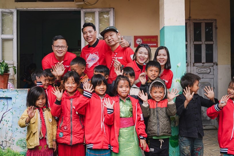 Một chương tr&igrave;nh thiện nguyện tại H&agrave; Giang.