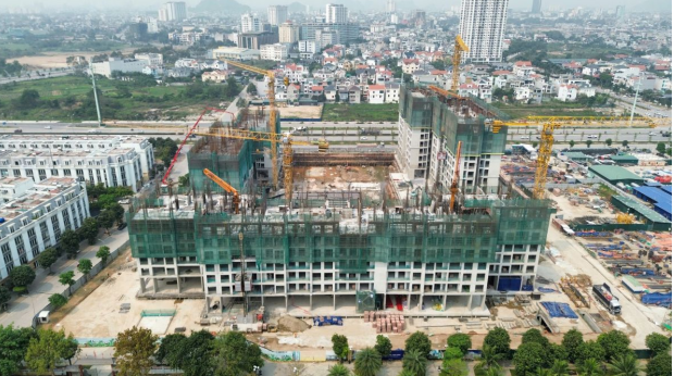 T&iacute;nh đến th&aacute;ng 4/2026, nhiều t&ograve;a căn hộ Happy Home đ&atilde; vươn tầng, cất n&oacute;c&nbsp;