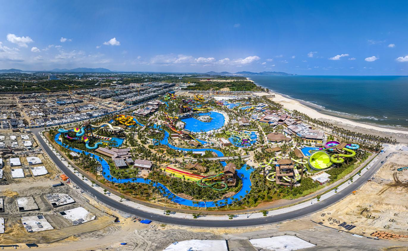 Những kỳ nghỉ đẹp như mơ dần hiện diện tại Blanca City: Công trường hối hả, công viên sôi động đêm ngày - Ảnh 1