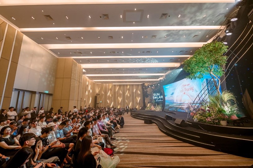 Sự kiện giới thiệu dự án Sun Solar Residence tiếp tục thu hút đông đảo khách mời. (Ảnh: Ánh Dương)  