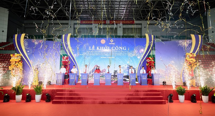 Nghi thức bấm nút khởi công cụm 3 dự án tại Hà Nam  