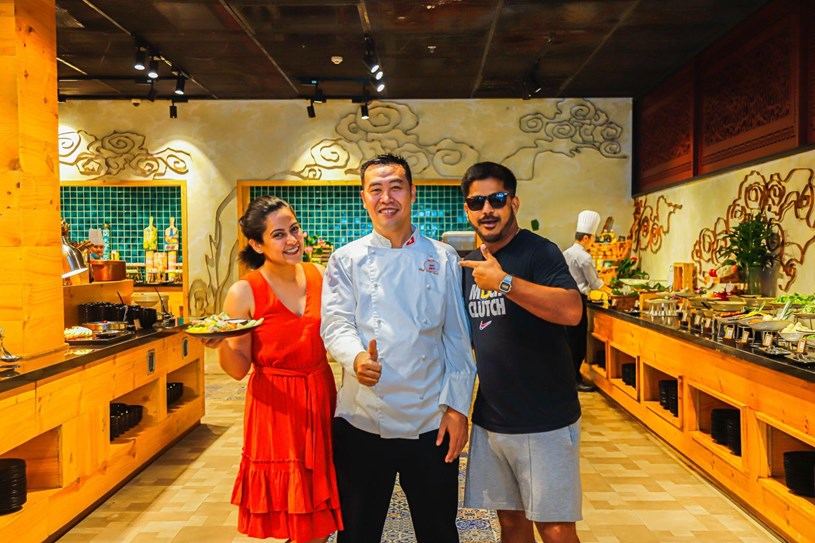 Du kh&aacute;ch thưởng thức buffet chuẩn Halal tại Sun World Ba Na Hills &nbsp;