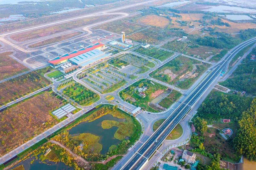S&acirc;n bay quốc tế V&acirc;n Đồn tại Quảng Ninh do Sun Group đầu tư x&acirc;y dựng.