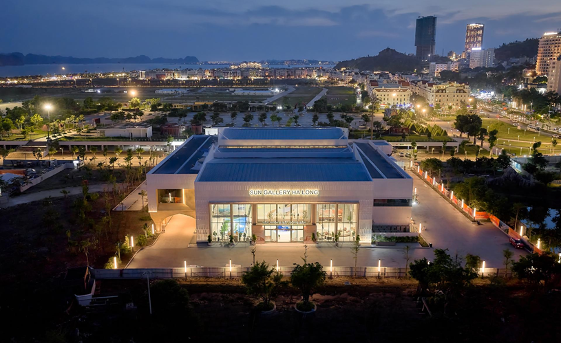 &nbsp;Sun Gallery Ha Long l&agrave; một trong những văn ph&ograve;ng b&aacute;n h&agrave;ng lớn nhất của Sun Property với diện t&iacute;ch hơn 5.100 m&sup2;. Ảnh: &Aacute;nh Dương.