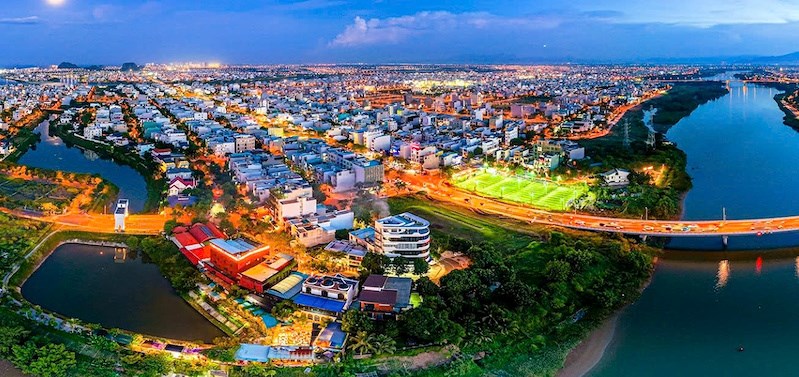Sự lột x&aacute;c về hạ tầng v&agrave; dịch vụ tại Nam trung t&acirc;m Đ&agrave; Nẵng đang biến shophouse khối đế th&agrave;nh k&ecirc;nh đầu tư đầy triển vọng. Ảnh: &Aacute;nh Dương &nbsp;