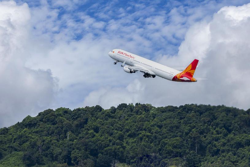 Hệ sinh th&aacute;i h&agrave;ng kh&ocirc;ng tại Ph&uacute; Quốc lột x&aacute;c với sự xuất hiện của h&atilde;ng bay SunPhuQuoc Airways v&agrave; Dự &aacute;n Mở rộng Cảng HKQT. Ảnh: &Aacute;nh Dương.