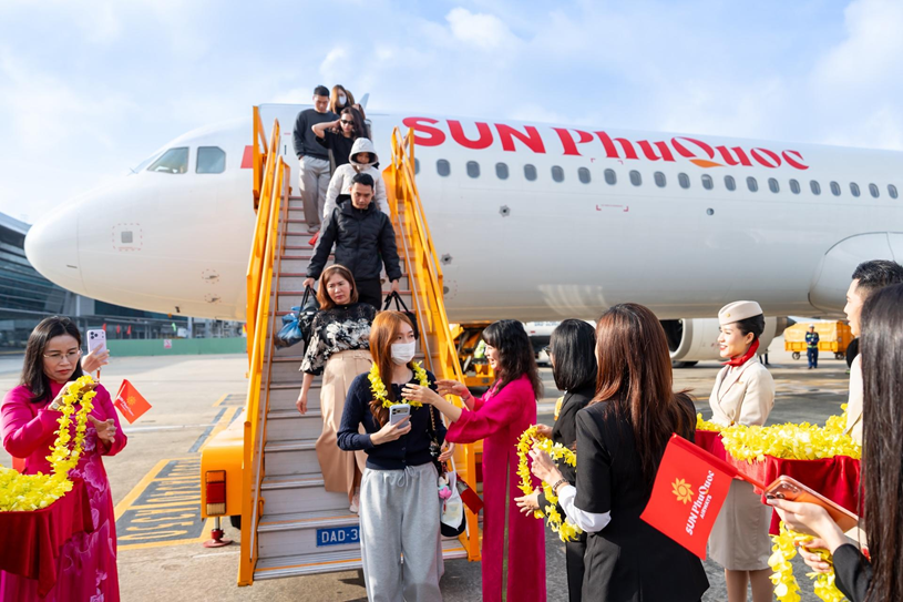 Nhu cầu ti&ecirc;u d&ugrave;ng từ d&ograve;ng du kh&aacute;ch v&agrave; giới chuy&ecirc;n gia quốc tế đổ về Nam trung t&acirc;m Đ&agrave; Nẵng mở ra cơ hội lớn cho c&aacute;c m&ocirc; h&igrave;nh kinh doanh thương mại. Ảnh: &Aacute;nh Dương.