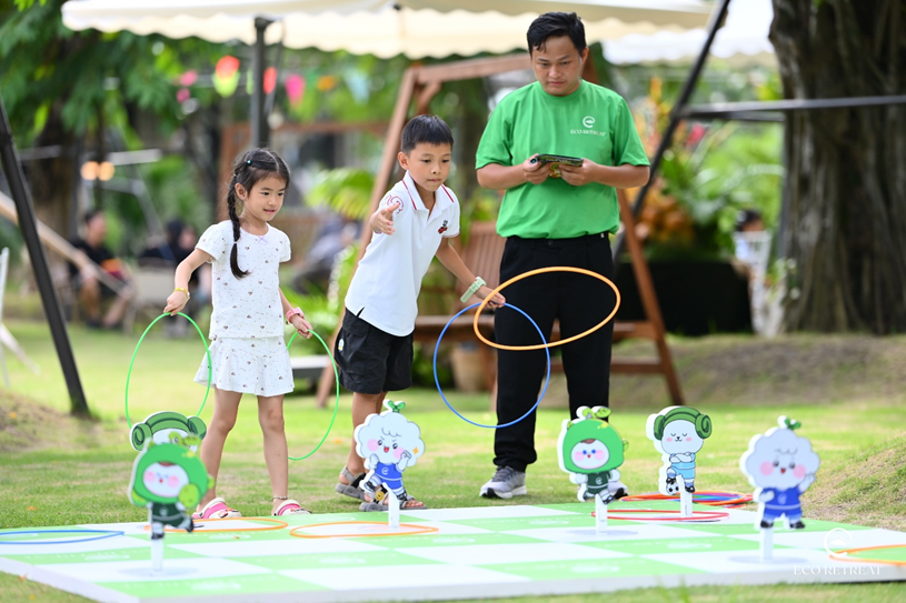 Thi&ecirc;n nhi&ecirc;n dạy trẻ những kĩ năng kh&eacute;o l&eacute;o