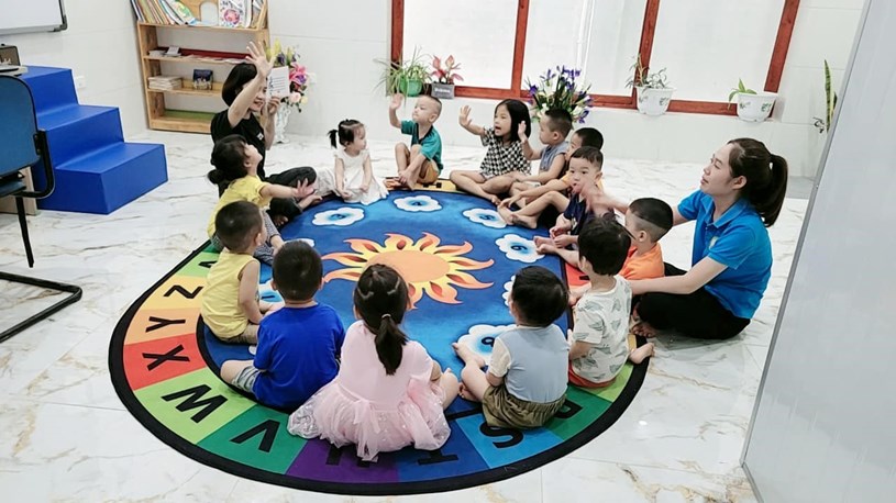 Trẻ em được tạo điều kiện để ph&aacute;t triển năng lực to&agrave;n diện tại Hệ thống mầm non Montessori Vinh &nbsp;