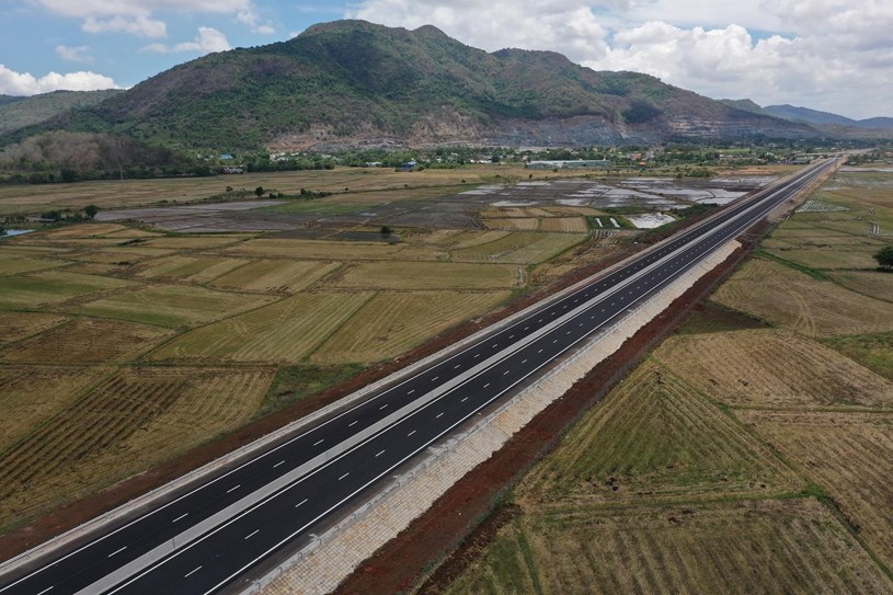 Tuyến cao tốc Biên Hòa – Vũng Tàu tăng tốc về đích vào tháng 12/2025. (Ảnh: Ánh Dương)