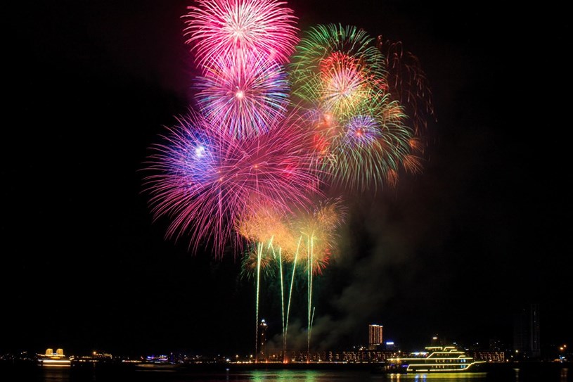 B&atilde;i Ch&aacute;y trở th&agrave;nh t&acirc;m điểm của c&aacute;c lễ hội, vui chơi, giải tr&iacute;. Ảnh: &Aacute;nh Dương.