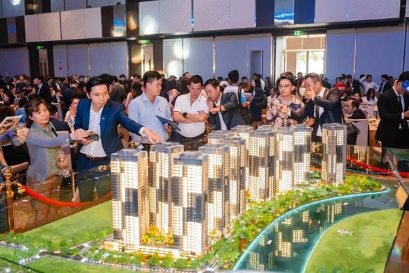 Nh&#224; đầu tư miền Bắc dịch chuyển v&#224;o TP.HCM: Khu Đ&#244;ng l&#234;n ng&#244;i nhờ kh&#237; hậu dễ chịu v&#224; bi&#234;n lợi nhuận rộng - Ảnh 2