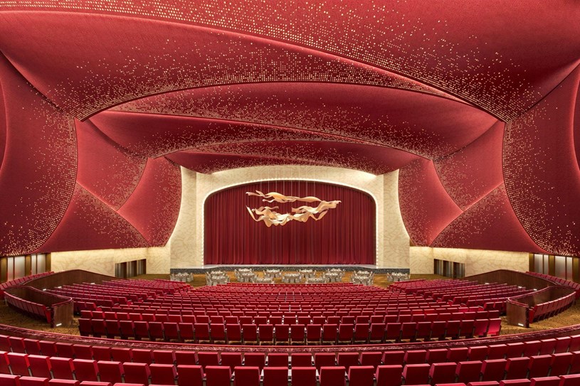 Kh&aacute;n ph&ograve;ng Nh&agrave; biểu diễn đa năng - kh&ocirc;ng gian tr&aacute;ng lệ l&yacute; tưởng cho c&aacute;c sự kiện nghệ thuật đẳng cấp