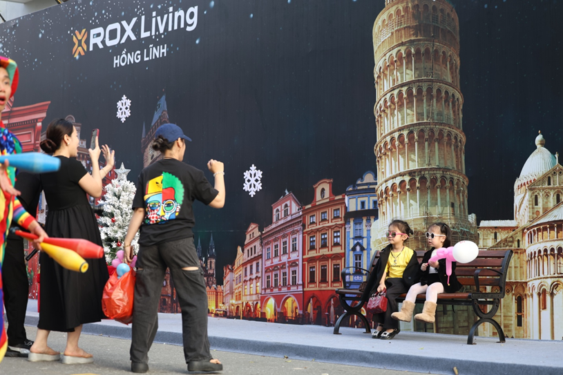 Kh&ocirc;ng&nbsp;gian check-in mang đậm m&agrave;u sắc Ch&acirc;u &Acirc;u &ndash; điều hiếm thấy tại một đ&ocirc; thị cấp v&ugrave;ng như Hồng Lĩnh.